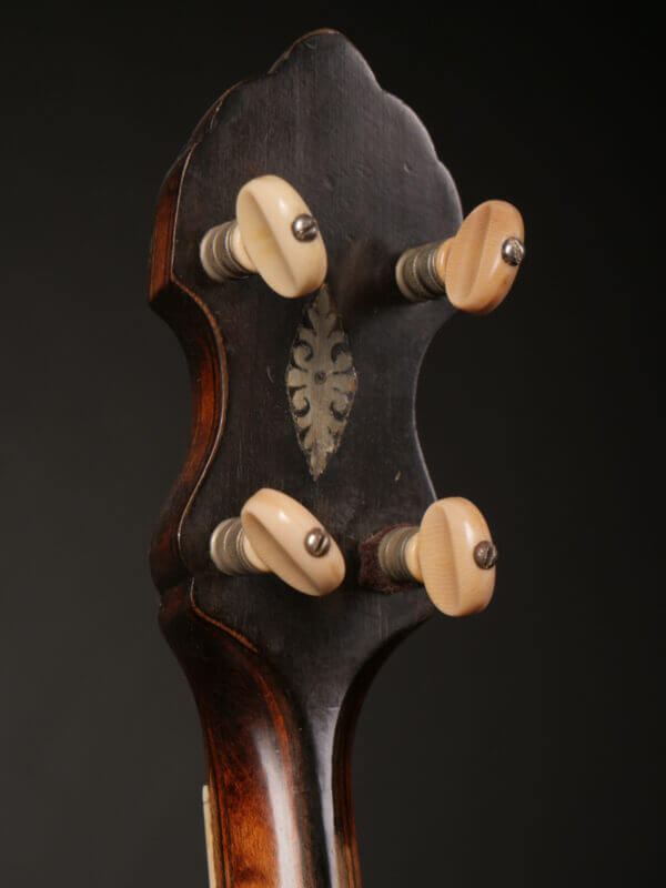 B&D Silver Bell No. 1 Plectrum - Image 6
