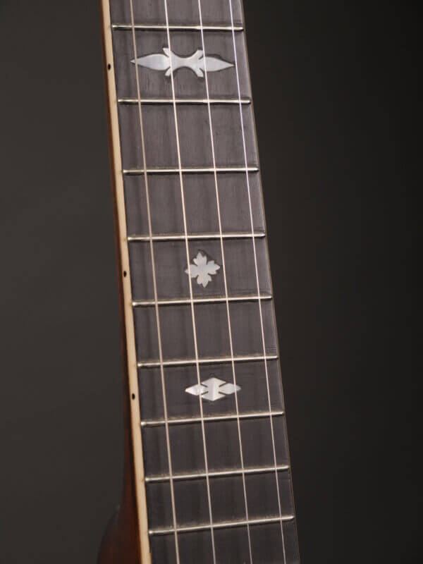 B&D Silver Bell No. 1 Plectrum - Image 8