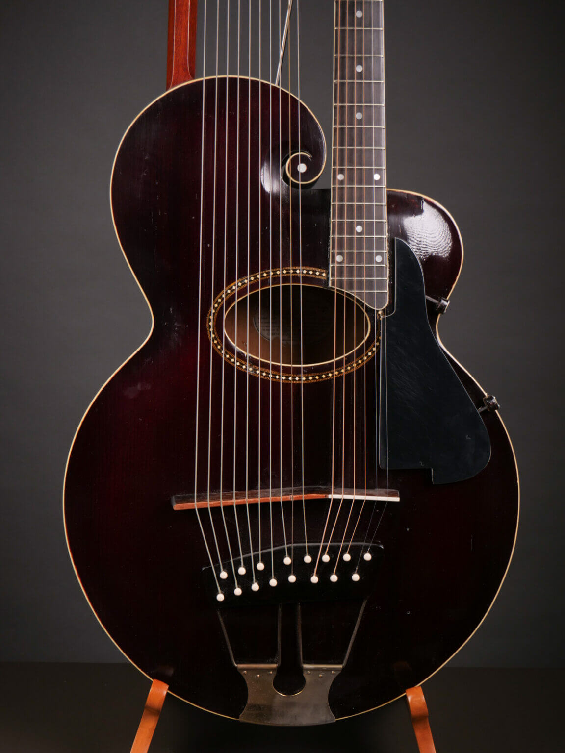 Gibson Harp Guitar Hearts' Home Acoustics