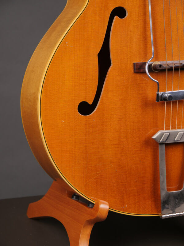 Gibson L7 (1947) - Image 9