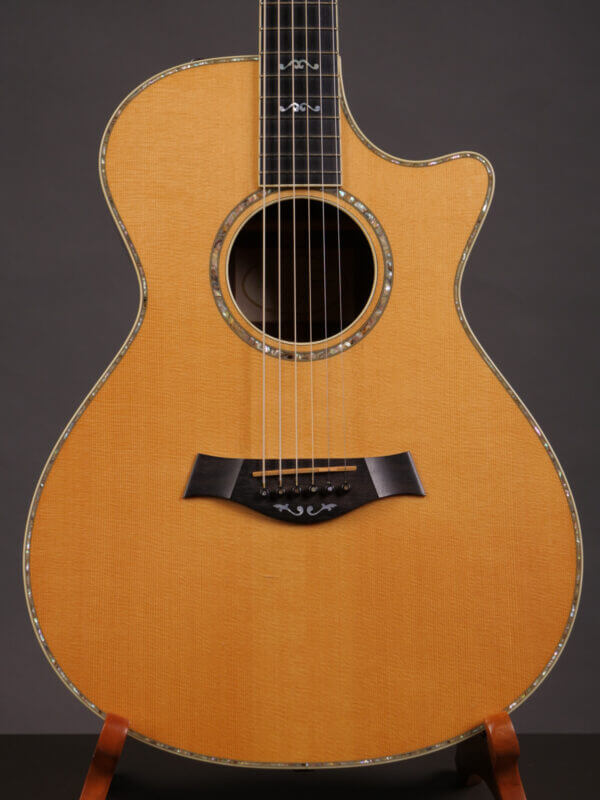 Taylor 912ce (2005)