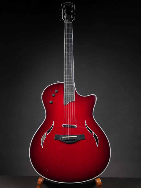 Taylor T5S Red (used) - Image 3
