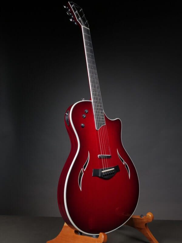 Taylor T5S Red (used) - Image 6